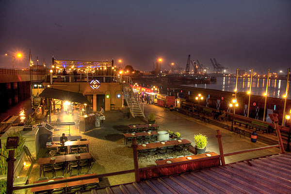 restaurants in Karachi